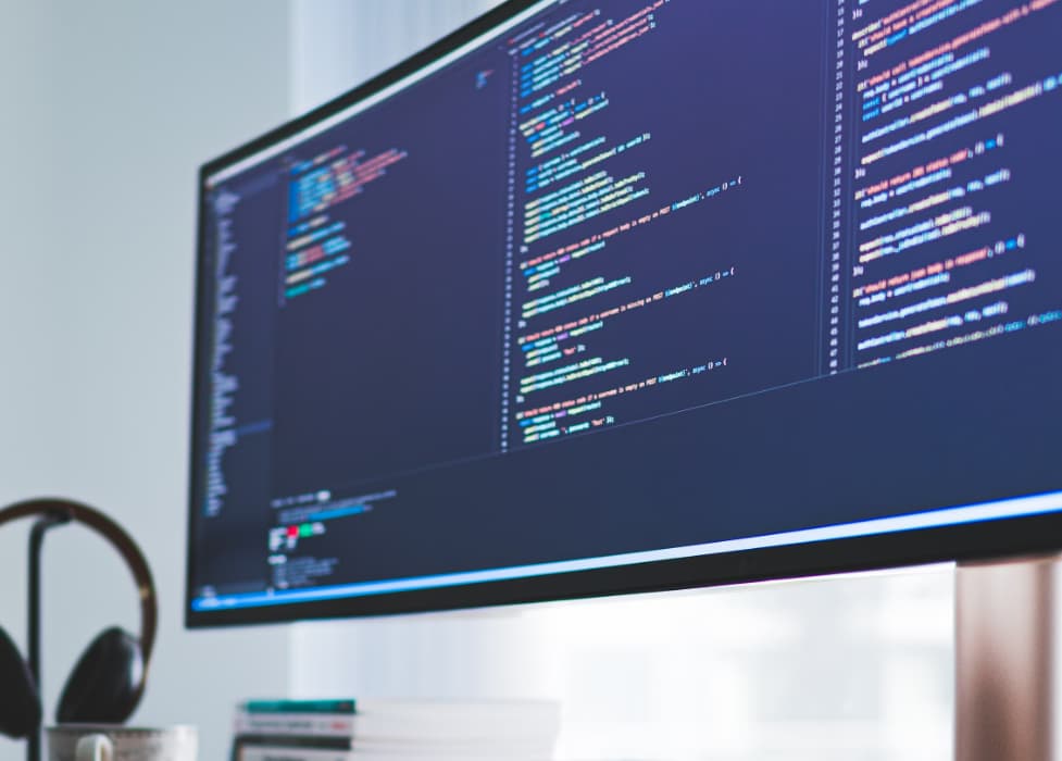 Tworzenie oprogramowania np: strony, aplikacji na telefony dla firmy